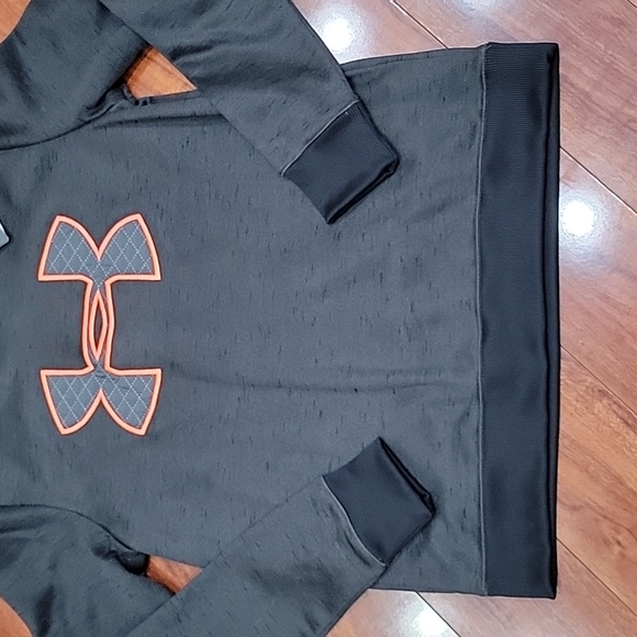 NWT size M Under Armour hoodie - Picture 9 of 10